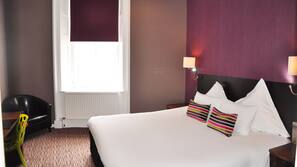 Desk, iron/ironing board, free WiFi, linens