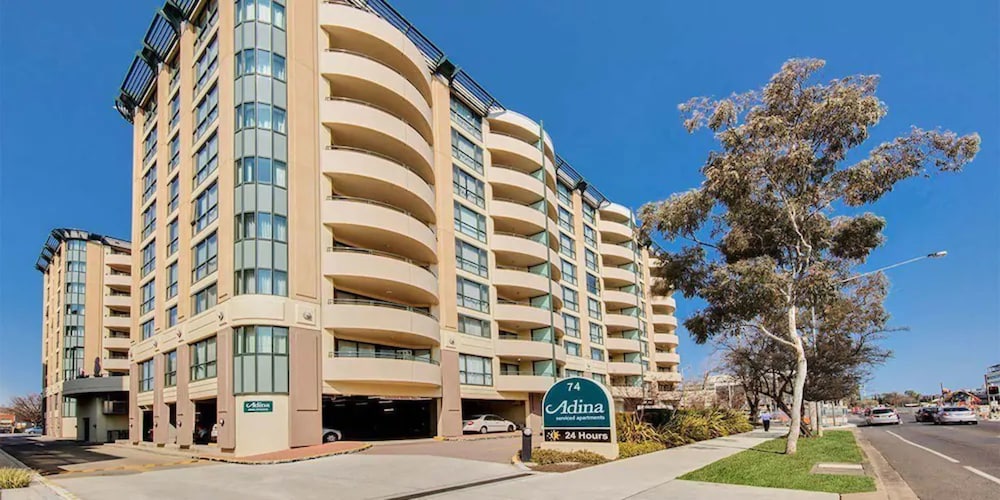 Adina Serviced Apartments Canberra James Court