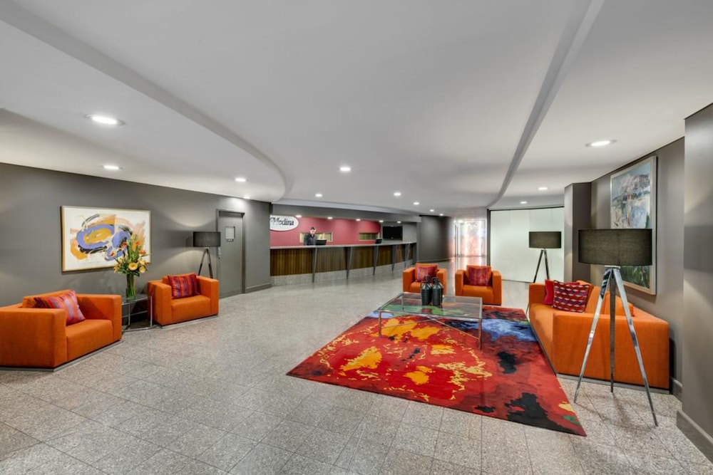 Adina Serviced Apartments Canberra James Court