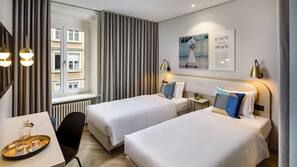 Ropa de cama de alta calidad, colchones viscoelásticos, minibar