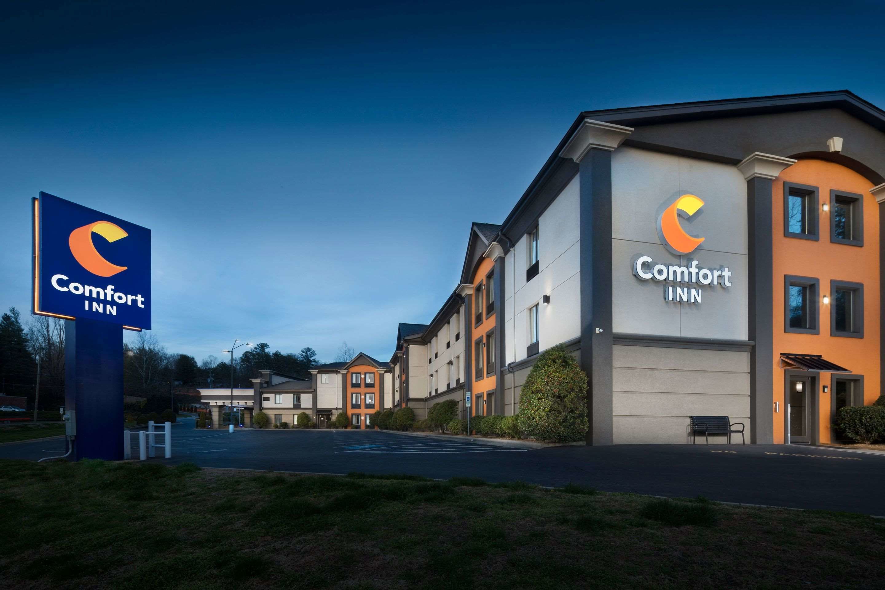 Comfort Inn Tunnel Road East In Asheville Nc Expedia