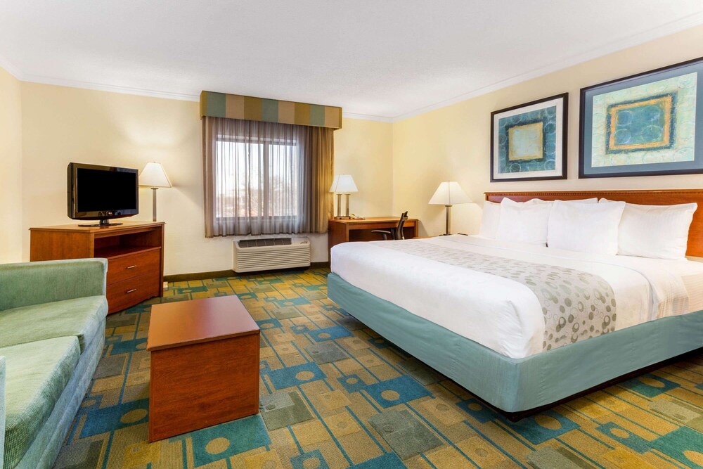 La Quinta Inn by Wyndham Chicago Willowbrook