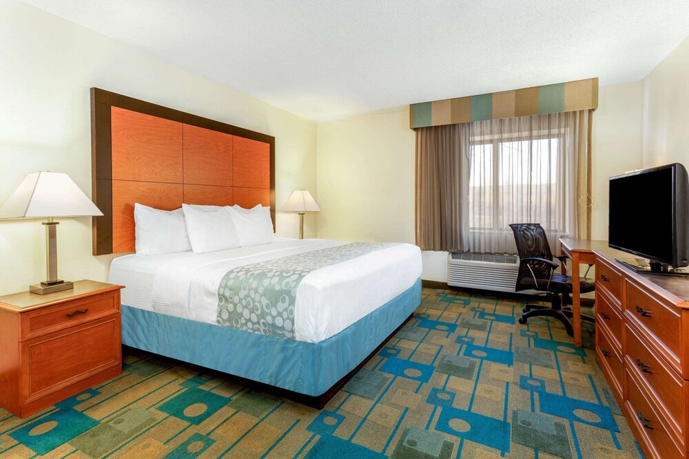 La Quinta Inn by Wyndham Chicago Willowbrook