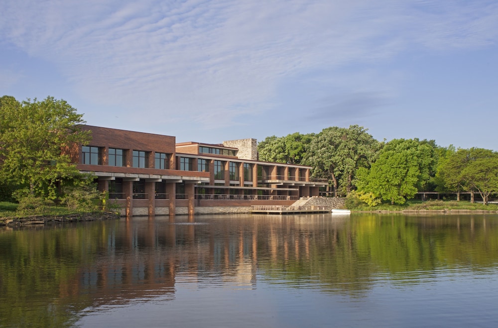 Hyatt Lodge