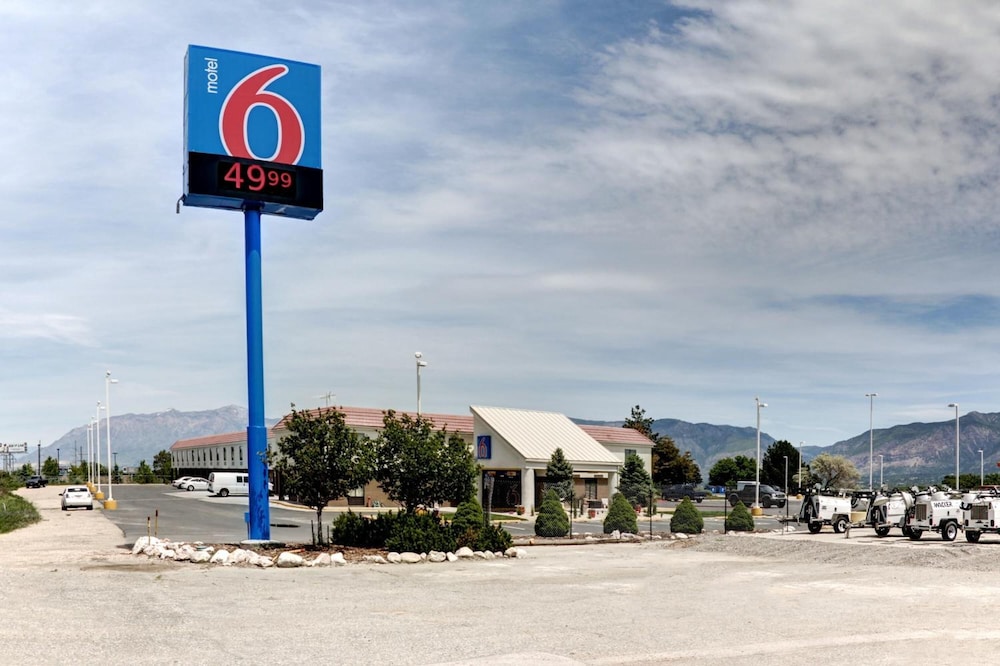 Motel 6 Ogden, UT - Riverdale