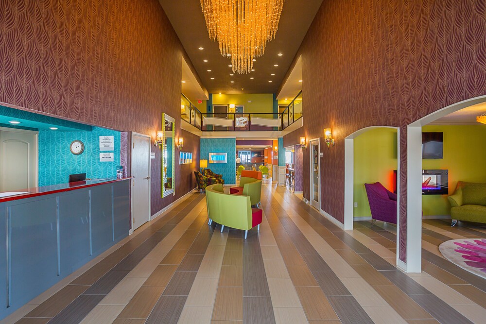 Lobby, Clarion Inn & Suites