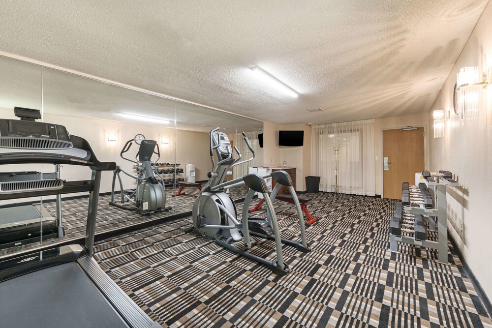 Fitness facility, Quality Inn & Suites