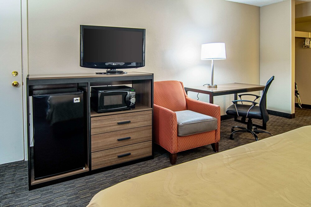 Room, Quality Inn & Suites Laurel