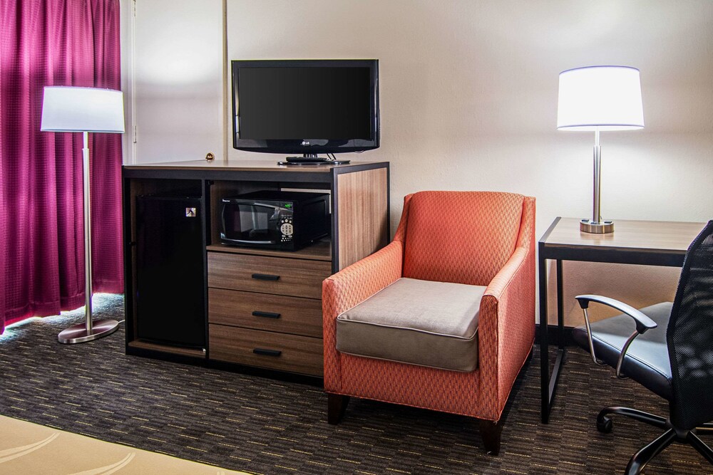 Room, Quality Inn & Suites Laurel