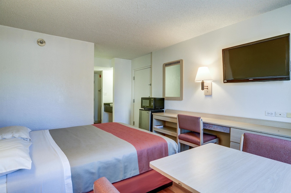 Room, Motel 6 Greenwood Village, CO - Denver - South Tech Center