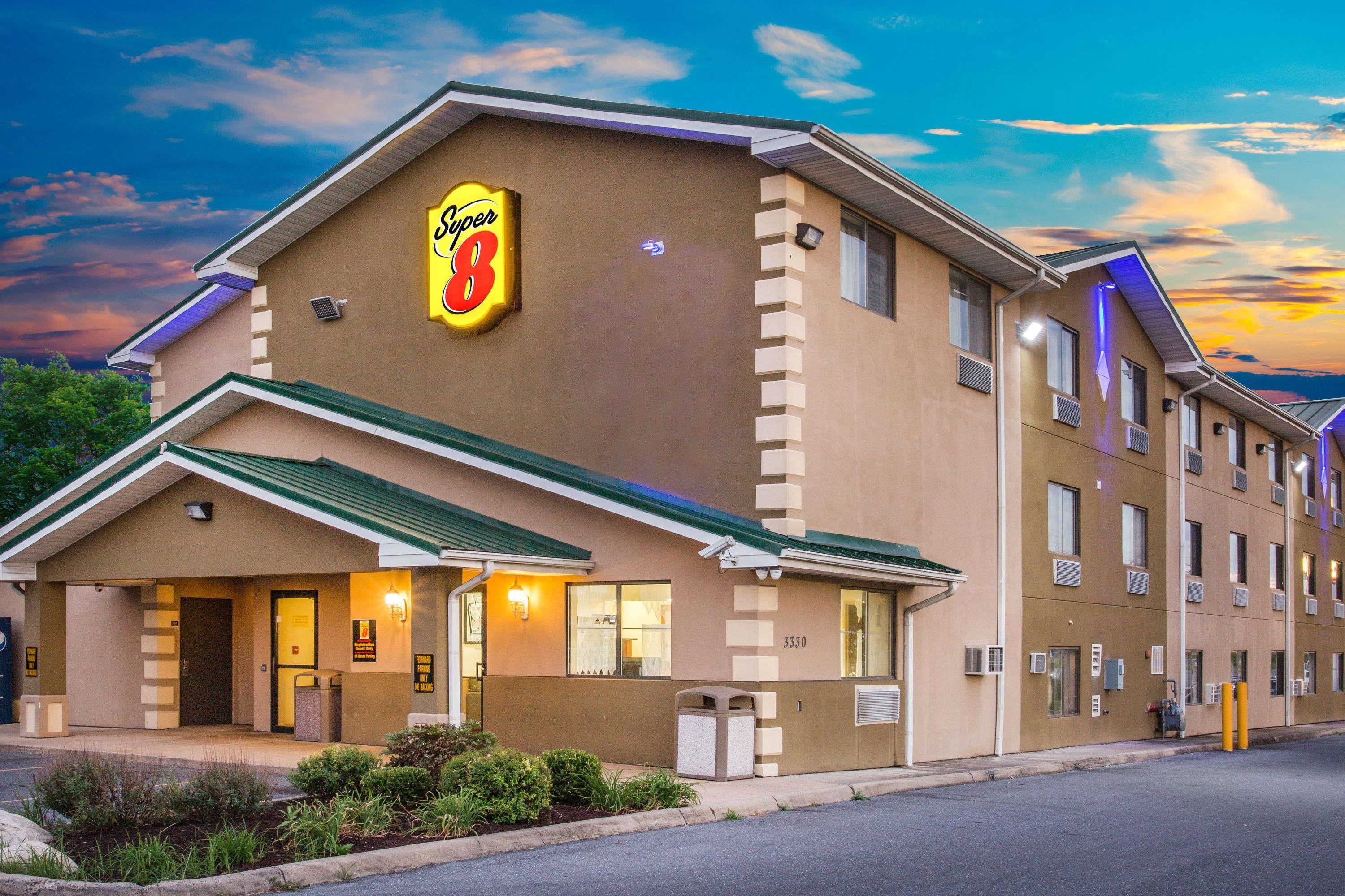 Super 8 Harrisonburg in Harrisonburg, United States