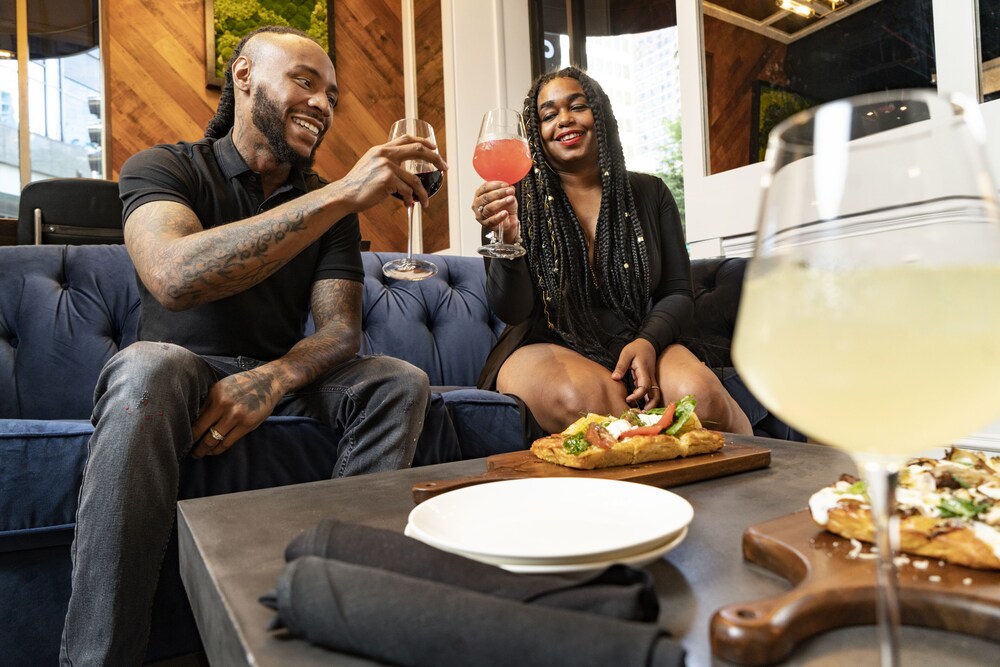 12 Best PetFriendly Hotels In Chicago, Illinois Updated 2023 Trip101