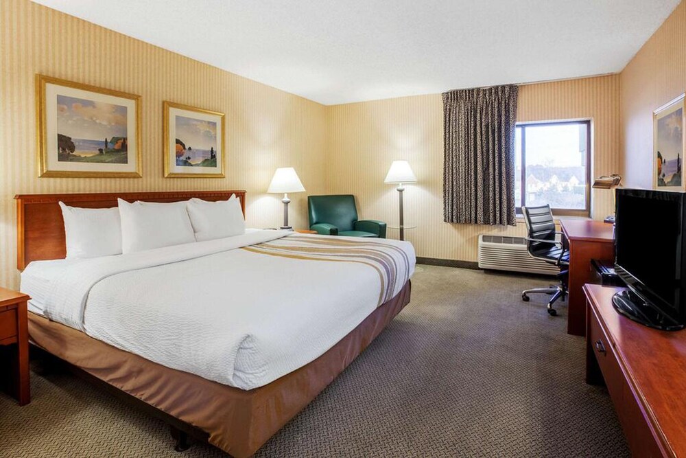 La Quinta Inn By Wyndham Detroit Southgate In Detroit Hotel Rates Reviews On Orbitz
