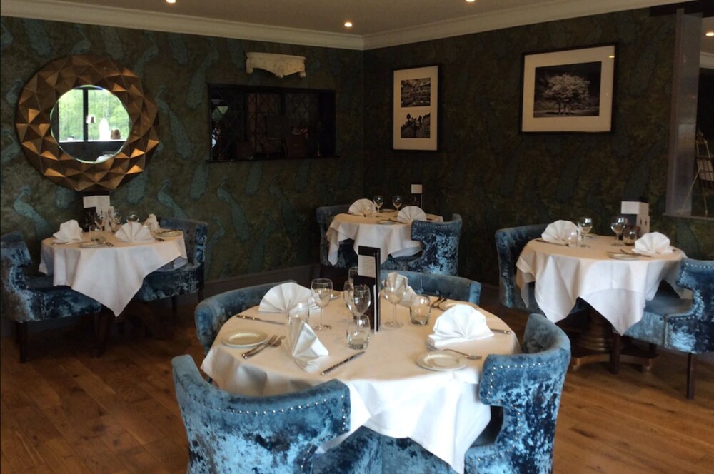 Restaurant, Lythe Hill Hotel, Restaurant & Spa