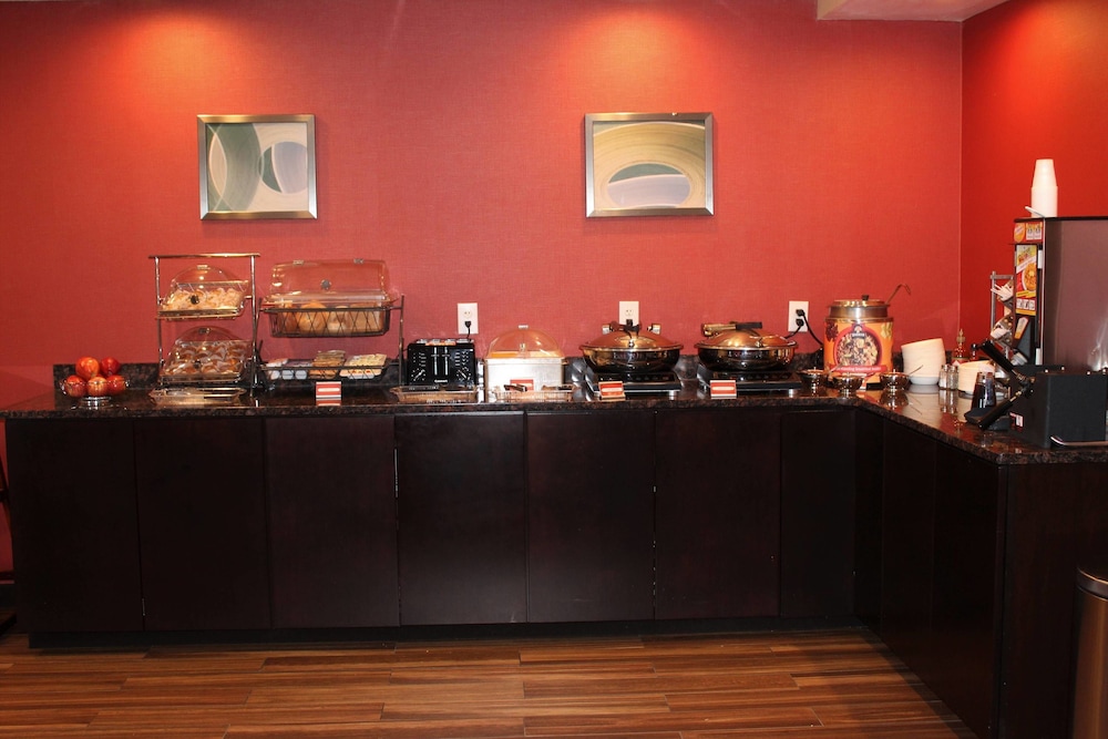 Breakfast meal, TownePlace Suites by Marriott Wilmington Newark/Christiana