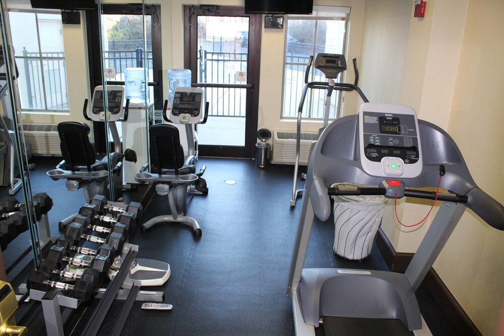 Sports facility, TownePlace Suites by Marriott Wilmington Newark/Christiana