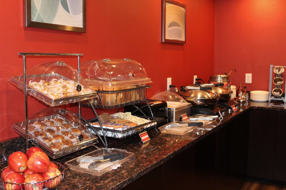 Breakfast meal, TownePlace Suites by Marriott Wilmington Newark/Christiana