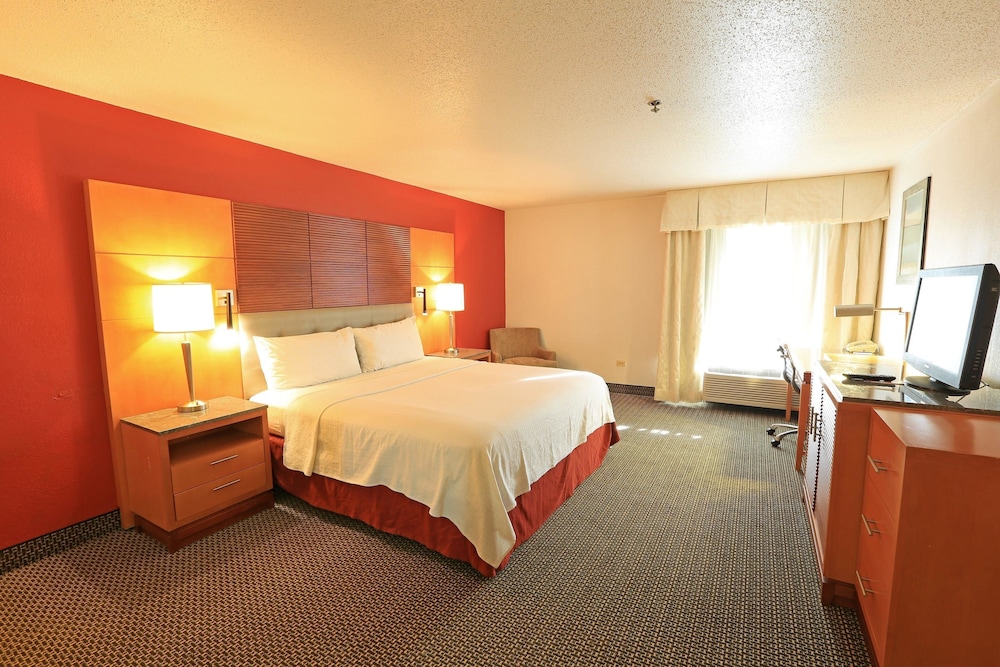 Days Inn by Wyndham Calumet Park