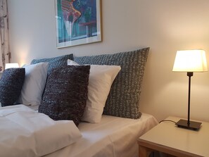 Minibar, desk, cribs/infant beds, rollaway beds