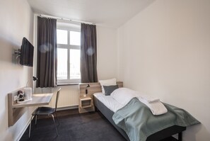 Standard Single Room | Desk, blackout drapes, iron/ironing board, free WiFi