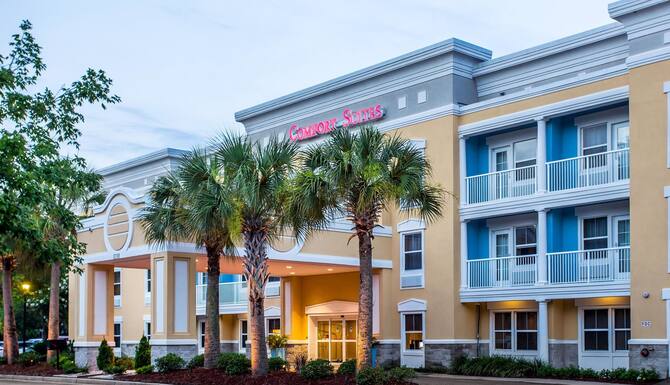 Comfort Suites At Isle Of Palms Connector In Charleston Sc Expedia