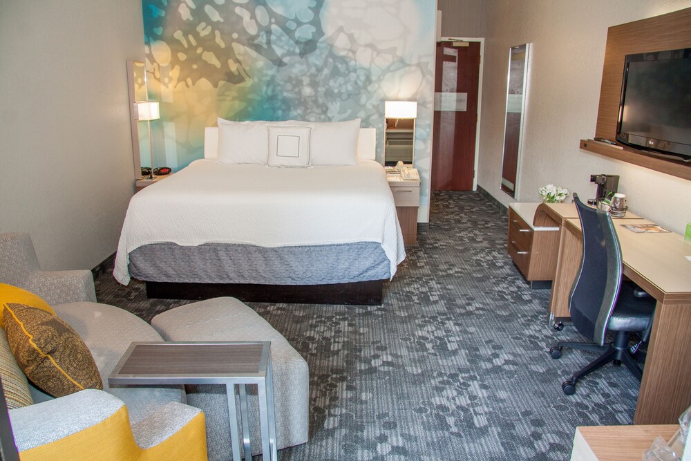 Room, Courtyard by Marriott Rocky Mount