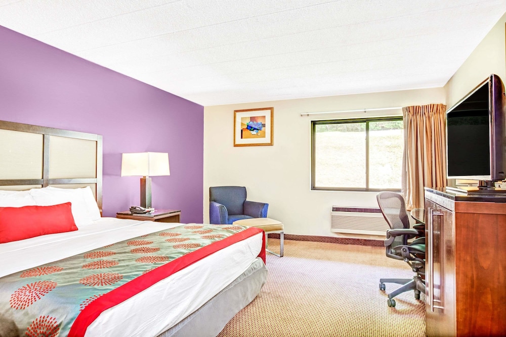 Room, Ramada by Wyndham Rockaway