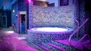 Indoor pool, pool loungers