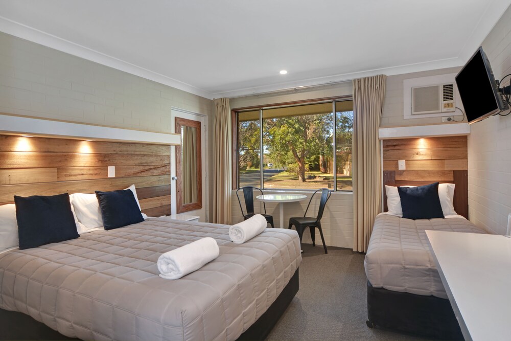 Pleasant Way River Lodge