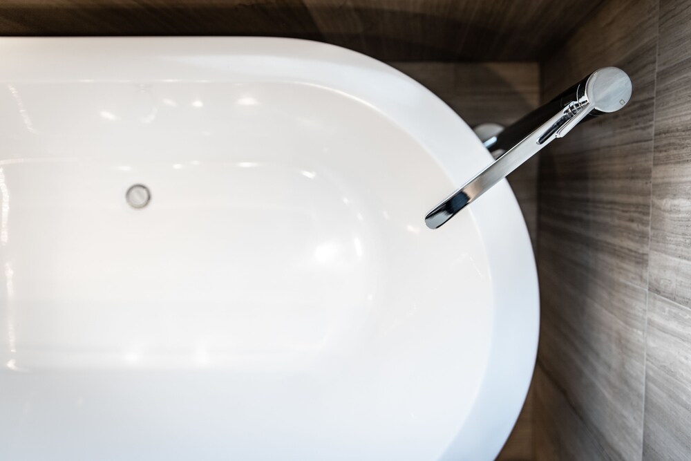 Deep soaking bathtub, The Inchcolm by Ovolo