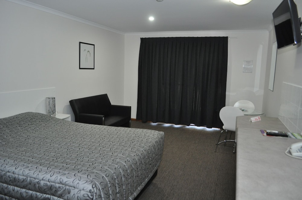 Keith Motor Inn