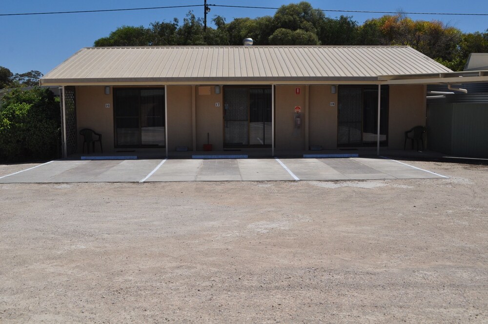 Keith Motor Inn