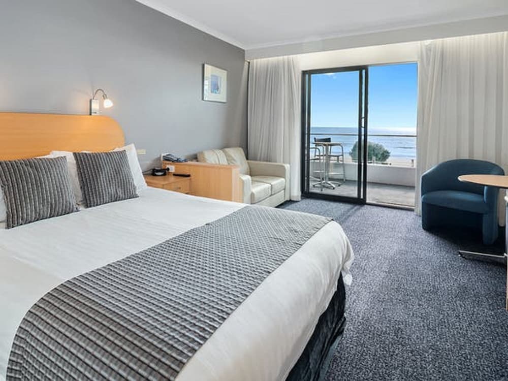 Beachfront Voyager Motor Inn in Burnie Best Rates & Deals on Orbitz