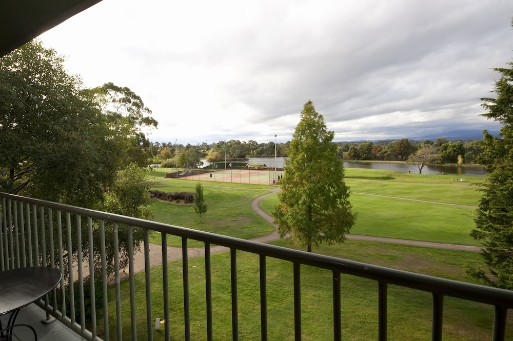 Country Club Tasmania