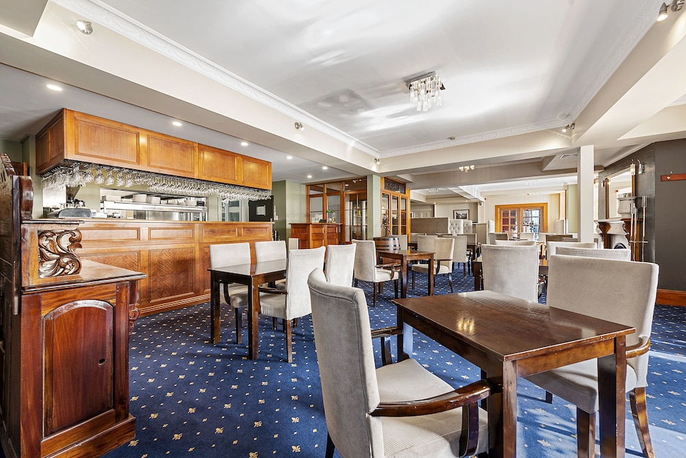 The Grand Hotel Launceston