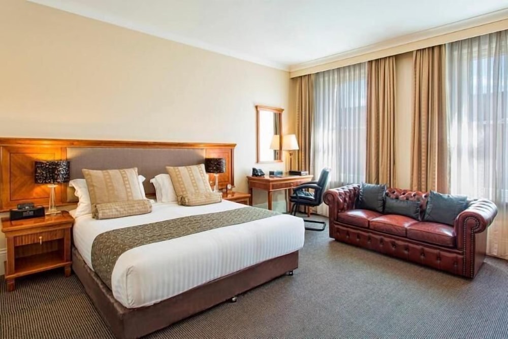 The Grand Hotel Launceston