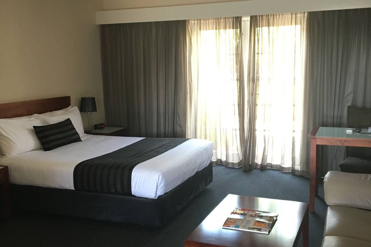 クオリティ ホテル メルボルン エアポート 口コミ 部屋写真 料金 お得情報 エクスペディア