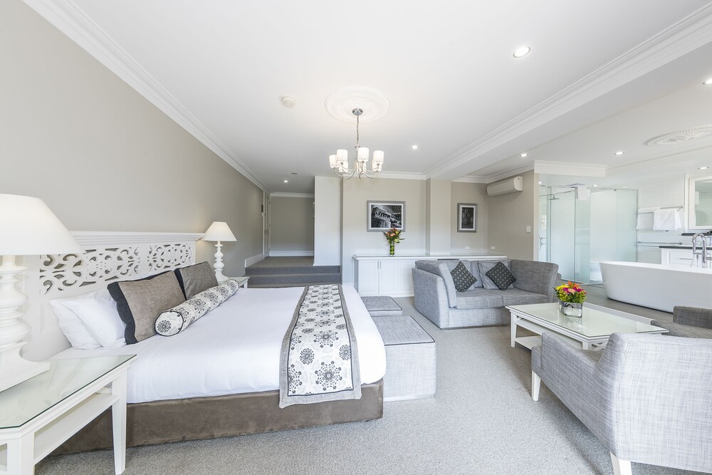 Grand Mercure Basildene Manor