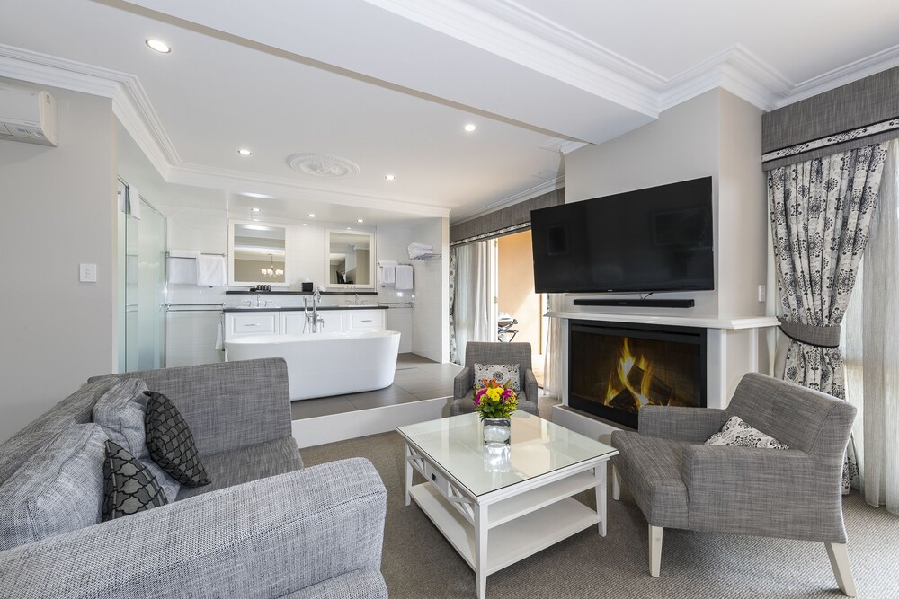 Grand Mercure Basildene Manor