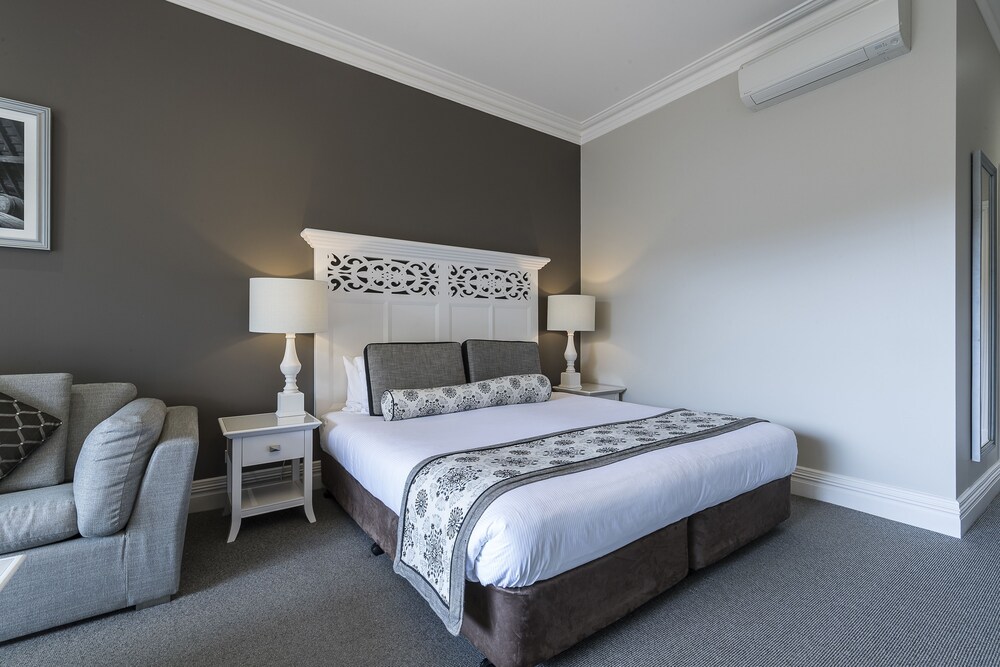 Grand Mercure Basildene Manor