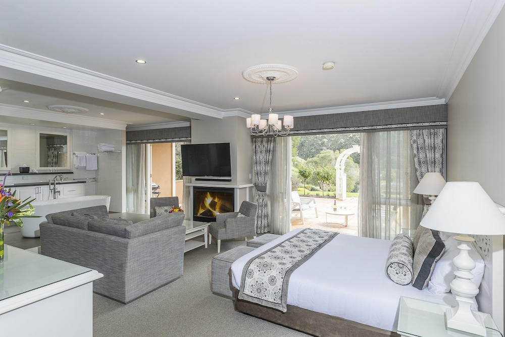 Grand Mercure Basildene Manor