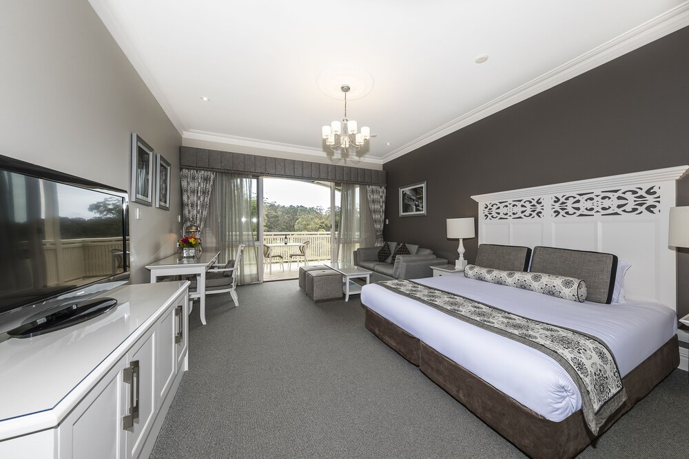 Grand Mercure Basildene Manor