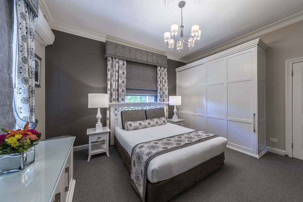Grand Mercure Basildene Manor