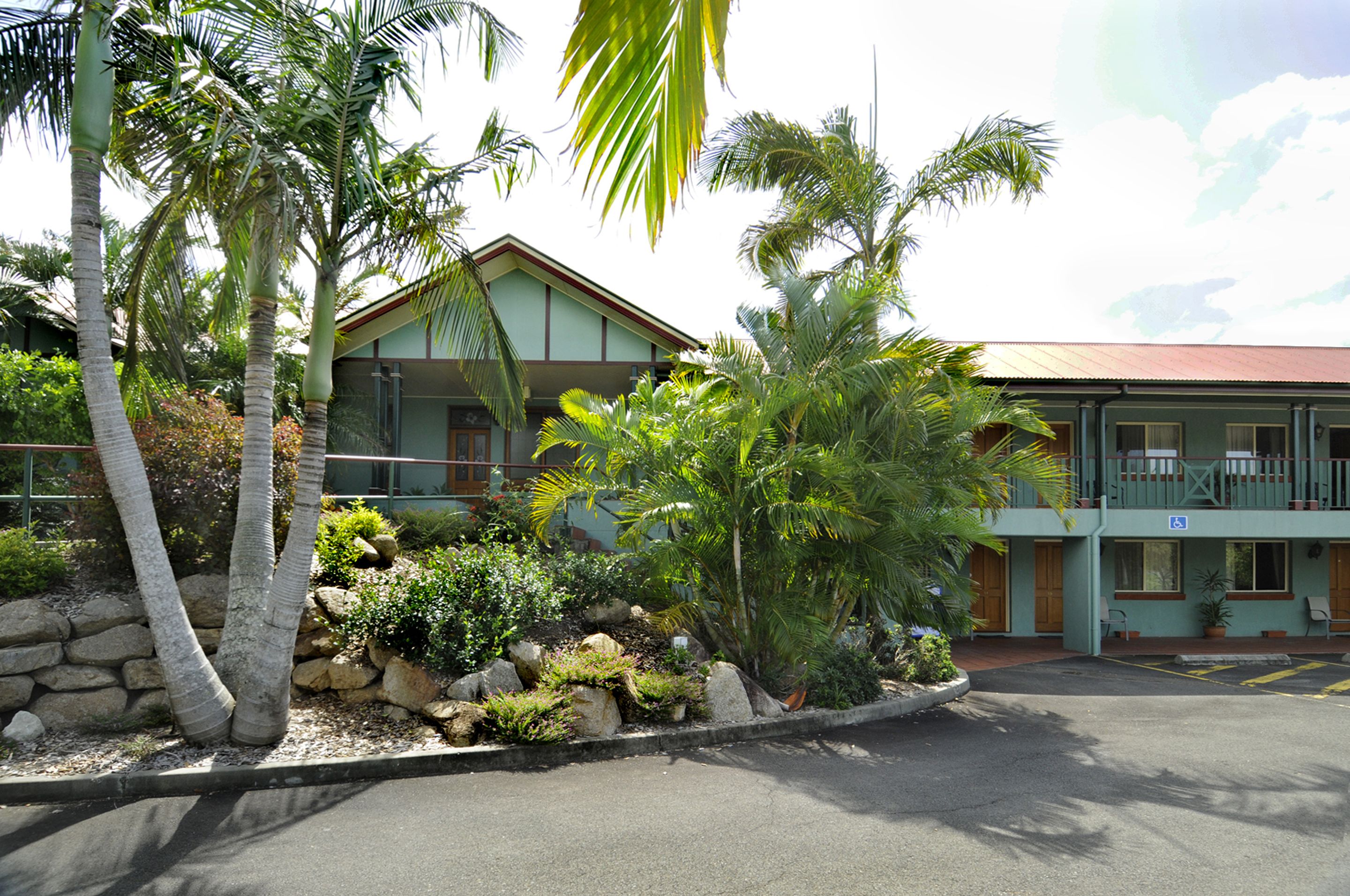 McNevins Loganholme Motel