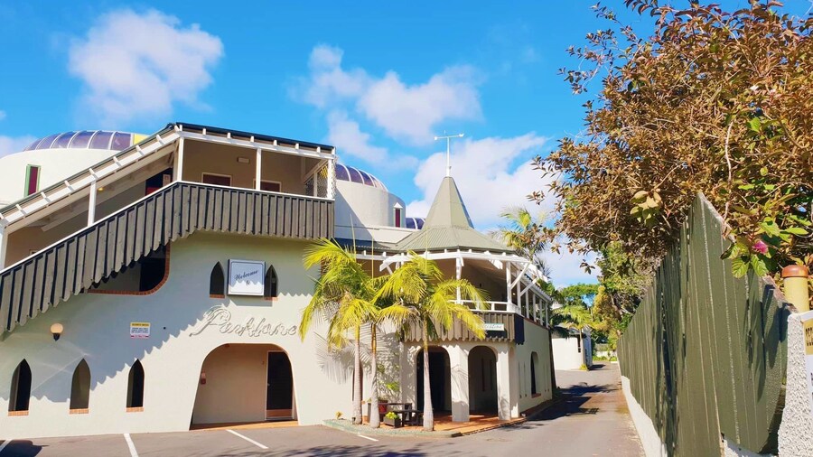 Parklane Motor Lodge