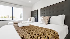 Desk, blackout curtains, free WiFi, linens