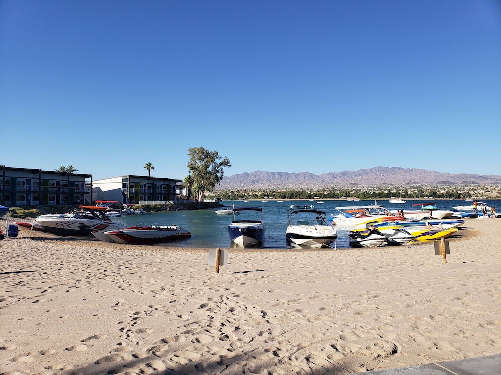 The Nautical Beachfront Resort