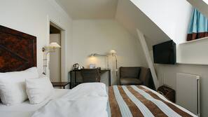 Premium bedding, down duvet, minibar, in-room safe