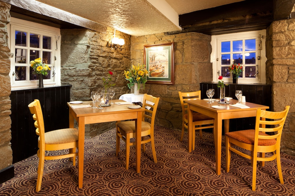 Breakfast area, Mercure Perth Hotel