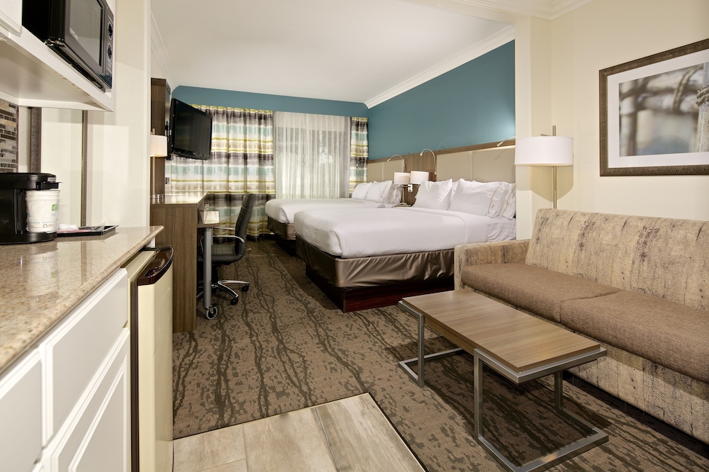 Holiday Inn Express & Suites Paso Robles, an IHG Hotel